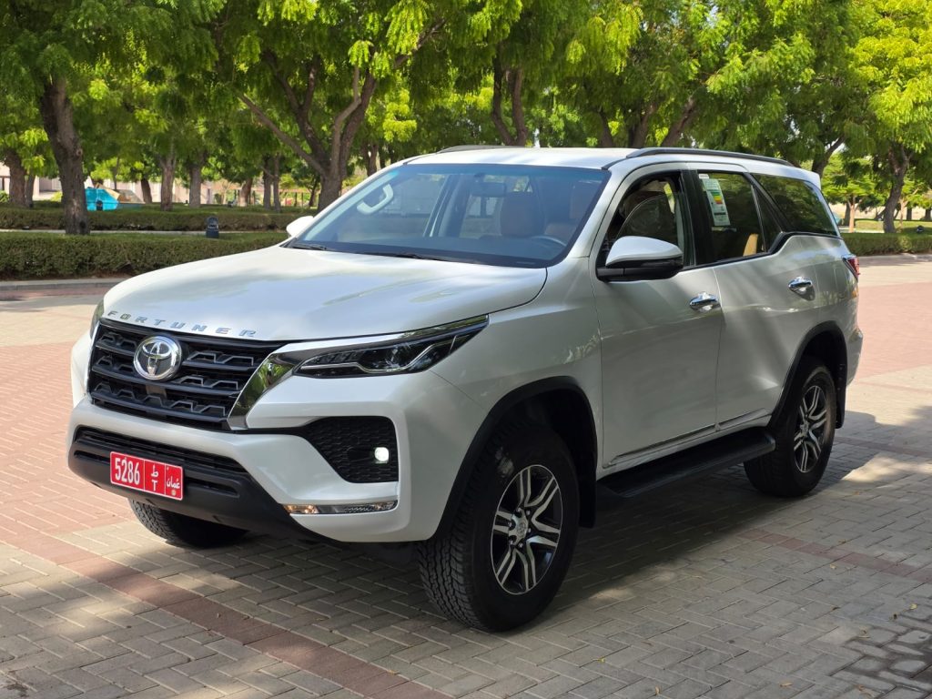 Fortuner 2025 rent oman